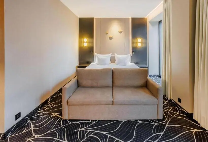 اتاق لوکس با بالکن, Movenpick Hotel Tallinn