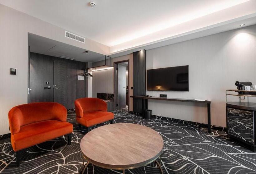 이그제큐티브 스위트룸 - 발코니, Movenpick Hotel Tallinn