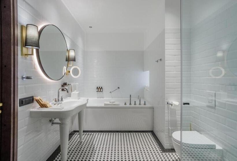 디럭스 스위트, Movenpick Hotel Tallinn