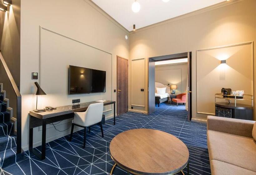 디럭스 스위트, Movenpick Hotel Tallinn