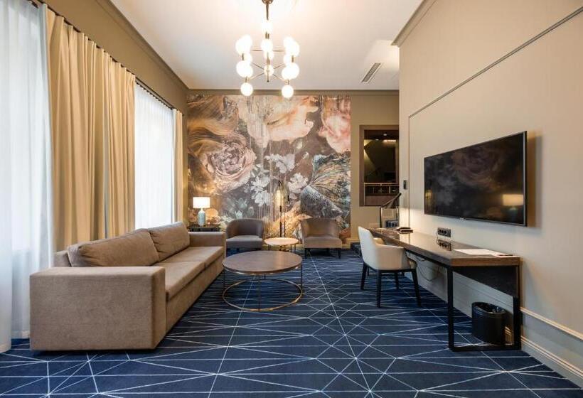 디럭스 스위트, Movenpick Hotel Tallinn