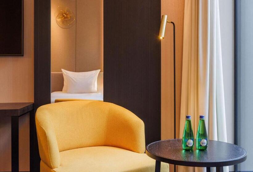 디럭스 스위트, Movenpick Hotel Tallinn