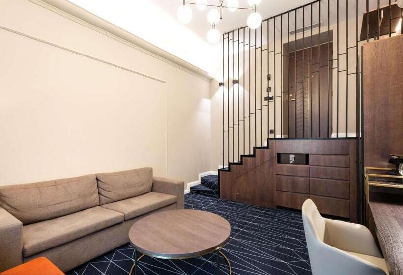 Superior suite with balcony, Movenpick Hotel Tallinn