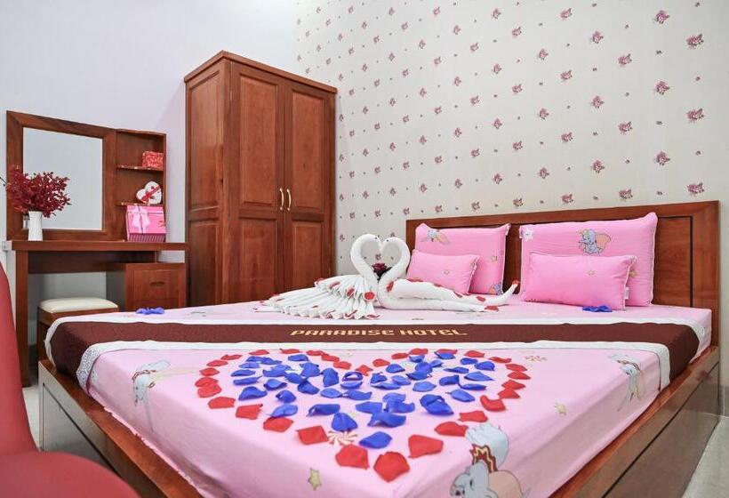 اتاق استاندارد, Paradise