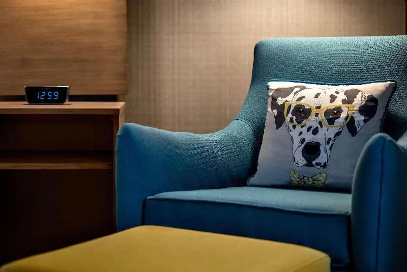 キングサイズベッドのスタンダードルーム, Park Inn By Radisson Florence, Sc