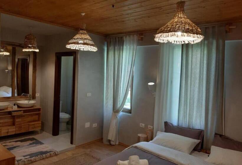 스탠다드 룸, Restaurant Alpet Theth