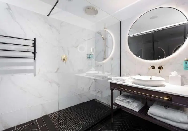 اتاق لوکس با بالکن, Movenpick Hotel Tallinn