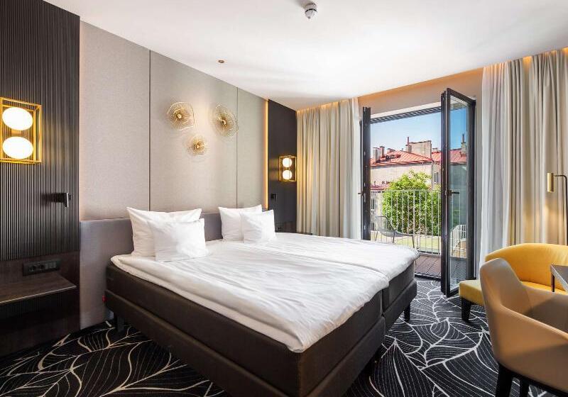 발코니 디럭스 룸, Movenpick Hotel Tallinn