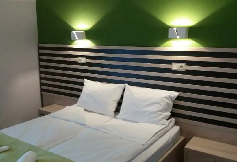 バルコニー付きスタンダードルーム, Altus Hotel & Spa