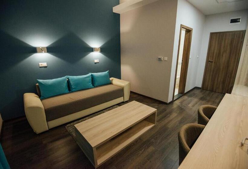 발코니가 있는 스위트, Altus Hotel & Spa