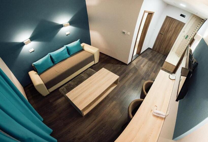 발코니가 있는 스위트, Altus Hotel & Spa