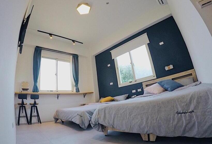 اتاق استاندارد, Go On Vacation Hostel Green Island