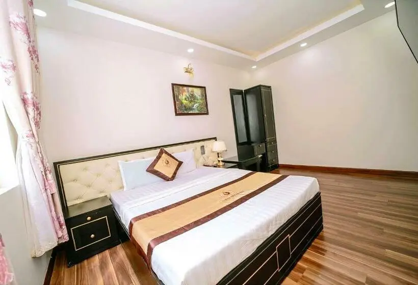 سوییت, Khách Sạn Vĩnh Hội