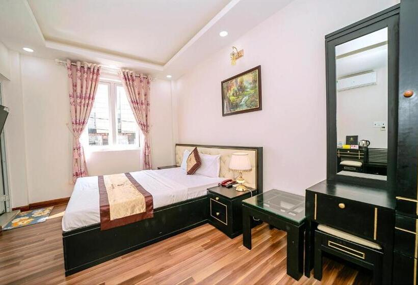 سوییت, Khách Sạn Vĩnh Hội