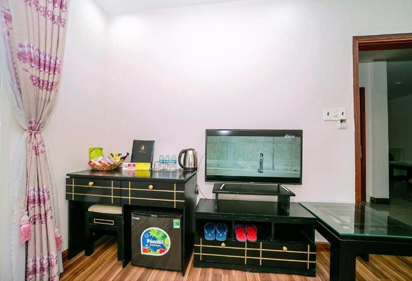 اتاق استاندارد با بالکن, Khách Sạn Vĩnh Hội