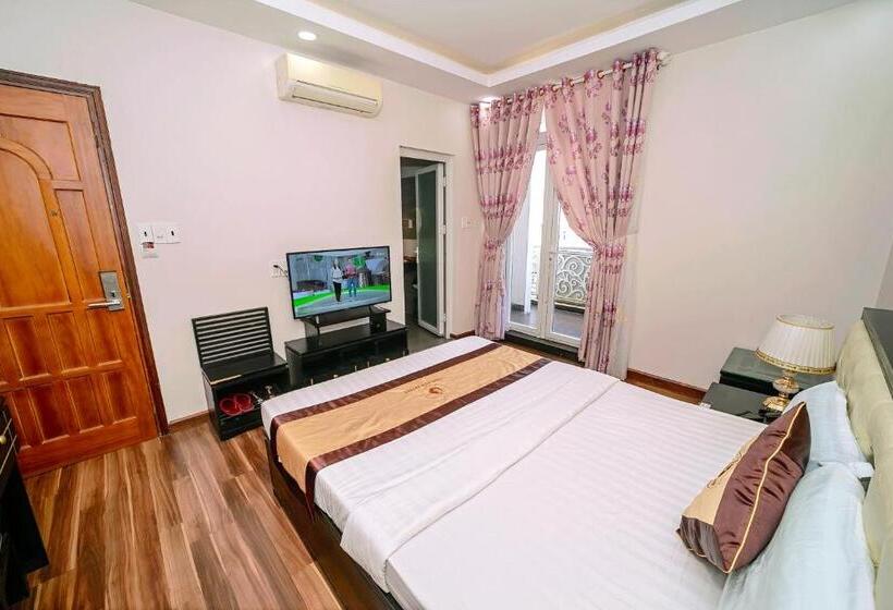 اتاق استاندارد با بالکن, Khách Sạn Vĩnh Hội