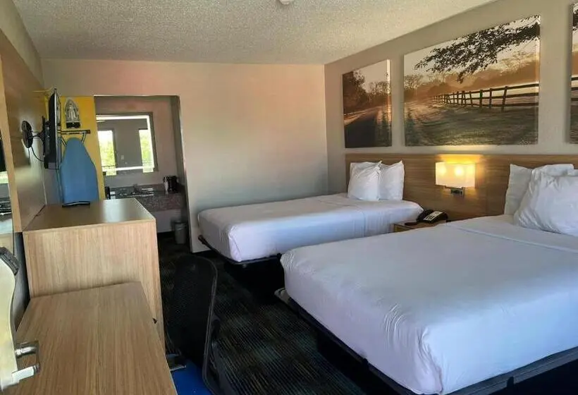２ダブルベッドのスタンダードルーム, Travelodge By Wyndham Mobile Al