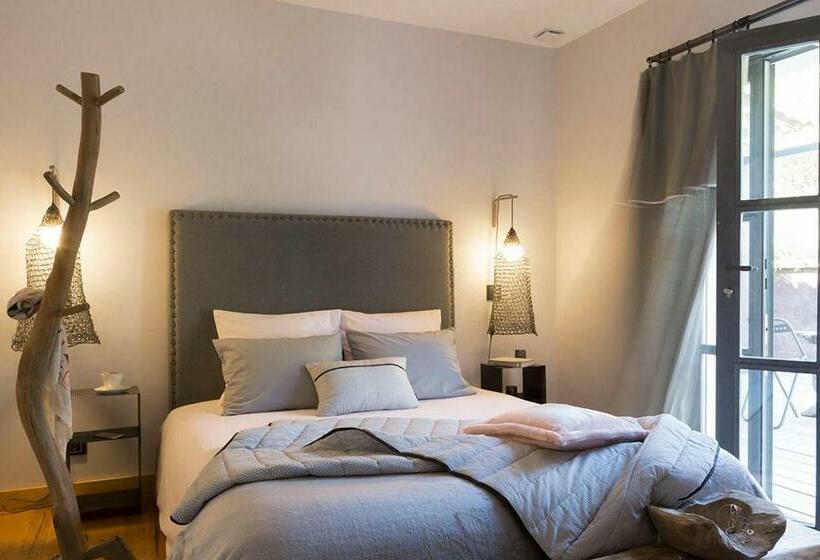 Вилла с 1 спальней и бассейном, Domaine Sainte Colombe
