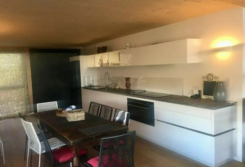 Villa 5 Makuuhuonetta, Villa Leccia Di Lorello
