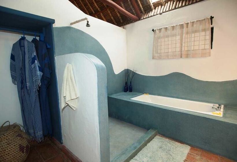 اتاق استاندارد, Diani House