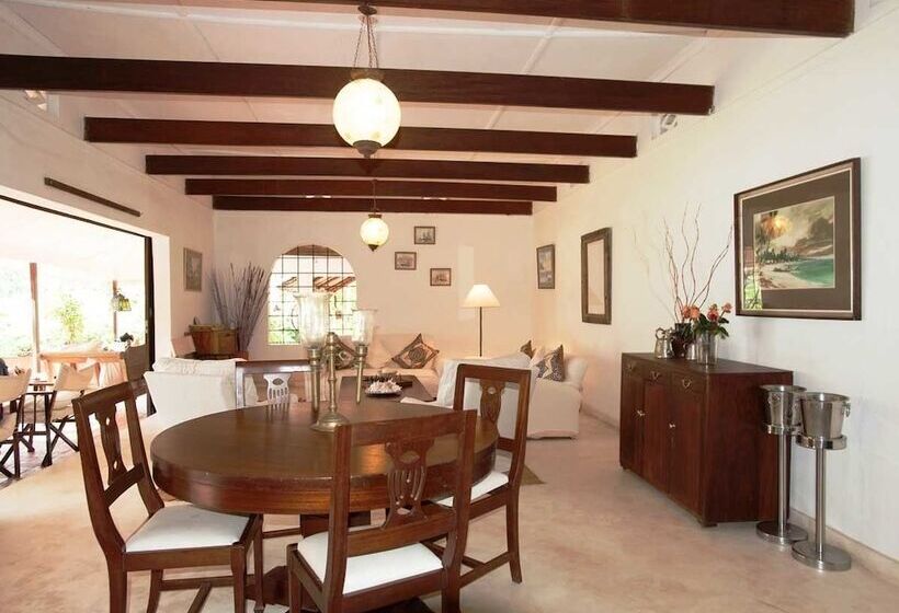 اتاق استاندارد, Diani House