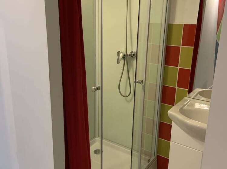 スタンダードルーム, Domaine Du Serre D Avene