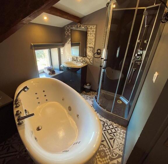 スタンダードルーム, Domaine Du Serre D Avene