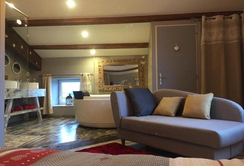 キングサイズベッドのスイートルーム, Domaine Du Serre D Avene