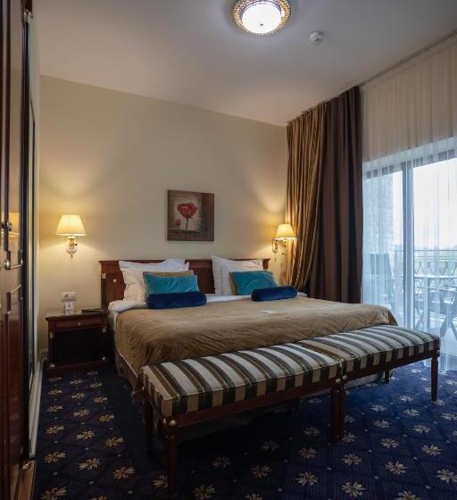 سوییت جونیور, A Hoteli Grand&sky Hotel Tornik