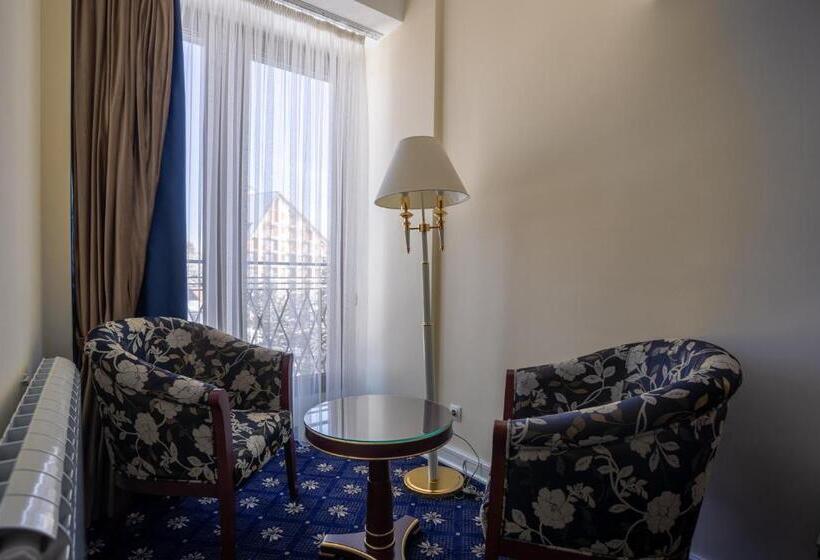 سوییت جونیور, A Hoteli Grand&sky Hotel Tornik