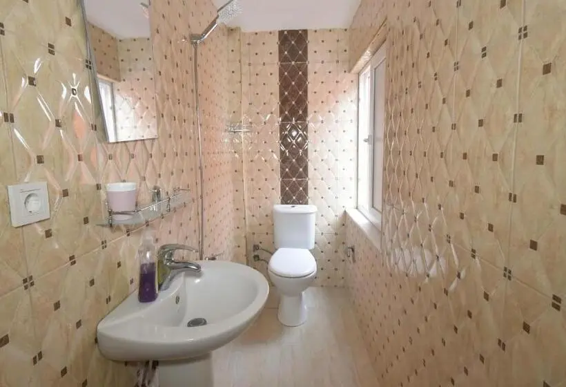 سوئیت با بالکن, Anatolian Homes & Apart
