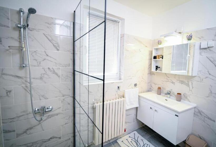 آپارتمان 2 خوابه, Apartments Seyda