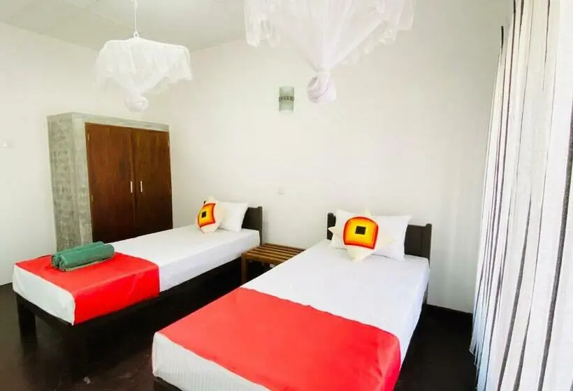 エコノミールーム, Kanchan Beach Front Villa