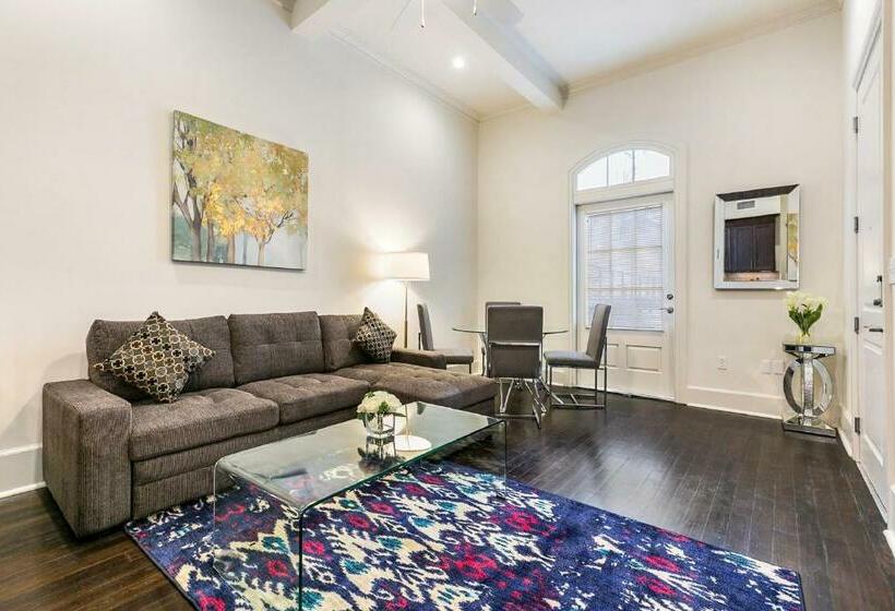 آپارتمان 1 خوابه, 1 And 2 Br Private Condos Steps Away From French Quarter