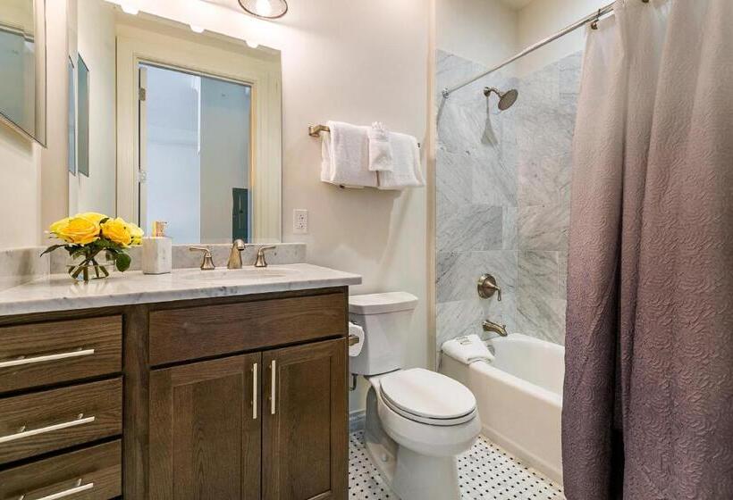 آپارتمان 2 خوابه, 1 And 2 Br Private Condos Steps Away From French Quarter