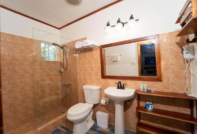 سوییت, Blue Skies Beach Resort