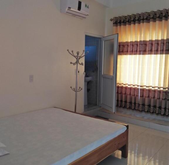 Deluxe Rum, Khách Sạn Hà Phương