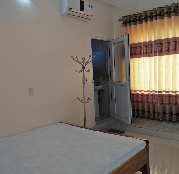 Deluxe Rum, Khách Sạn Hà Phương