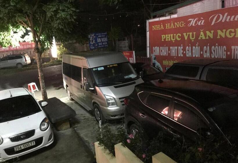 Deluxe Rum, Khách Sạn Hà Phương