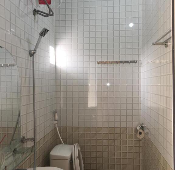 Deluxe Rum, Khách Sạn Hà Phương