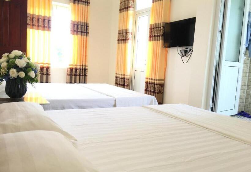 Deluxe Rum, Khách Sạn Hà Phương