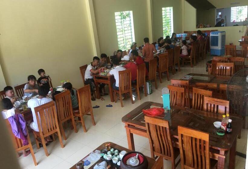 Deluxe Rum, Khách Sạn Hà Phương