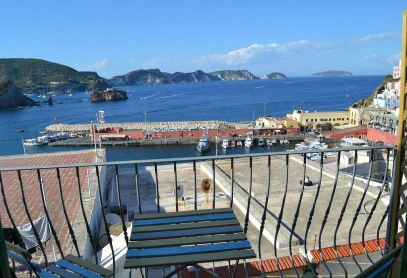 스탠다드 룸, Maridea   Camere Con Vista Al Porto