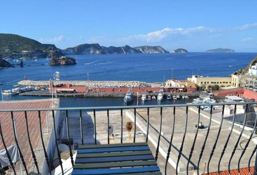 スタンダードルーム, Maridea   Camere Con Vista Al Porto