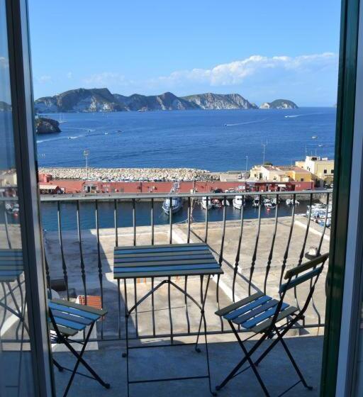 スーペリアールーム, Maridea   Camere Con Vista Al Porto