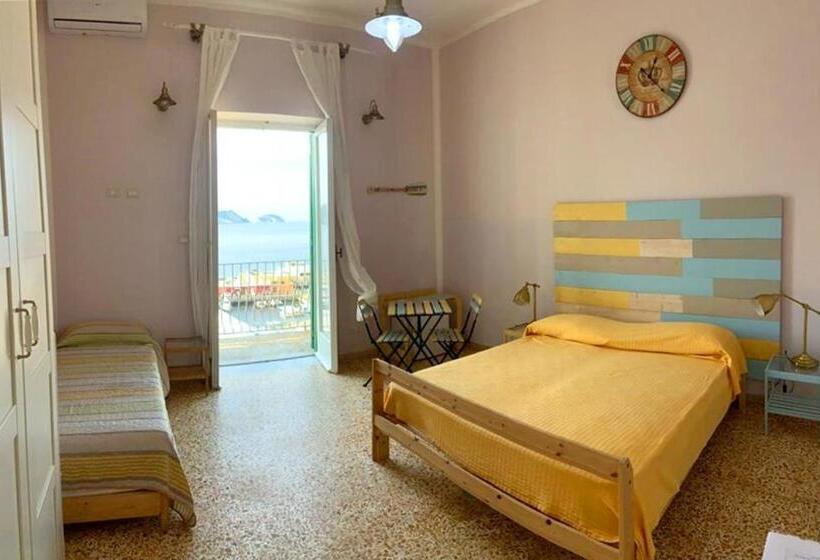 スタンダードルーム, Maridea   Camere Con Vista Al Porto