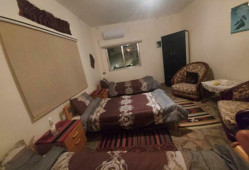 Economy Triple Room, The Old House