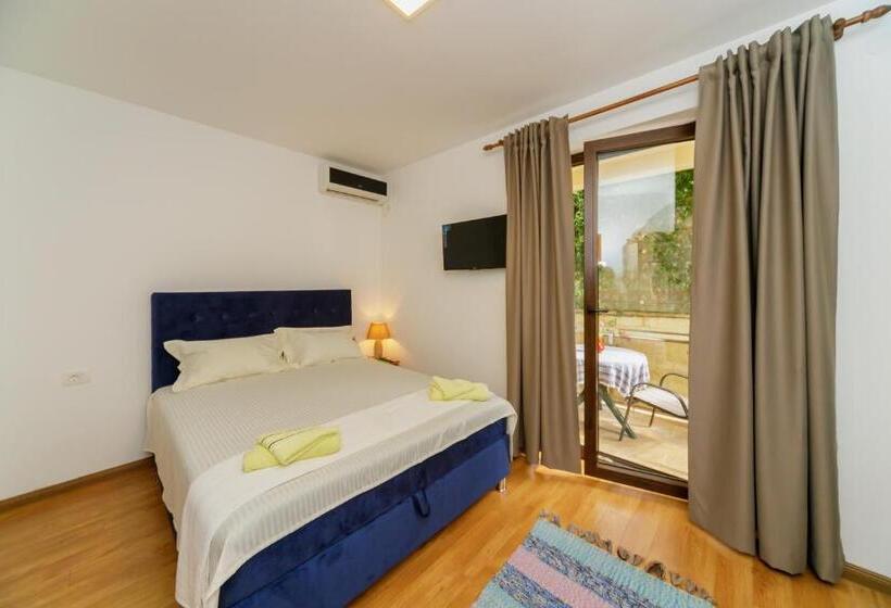 اتاق استاندارد با بالکن, Vila Fortuna