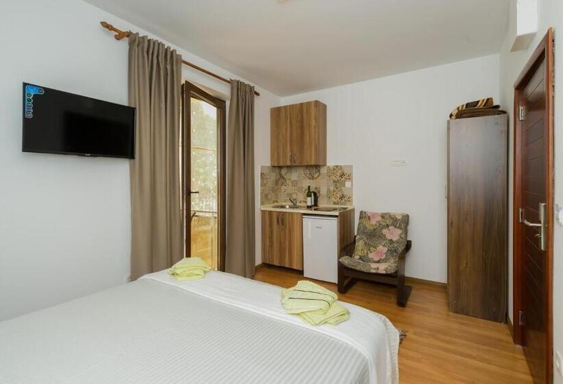 اتاق استاندارد با بالکن, Vila Fortuna