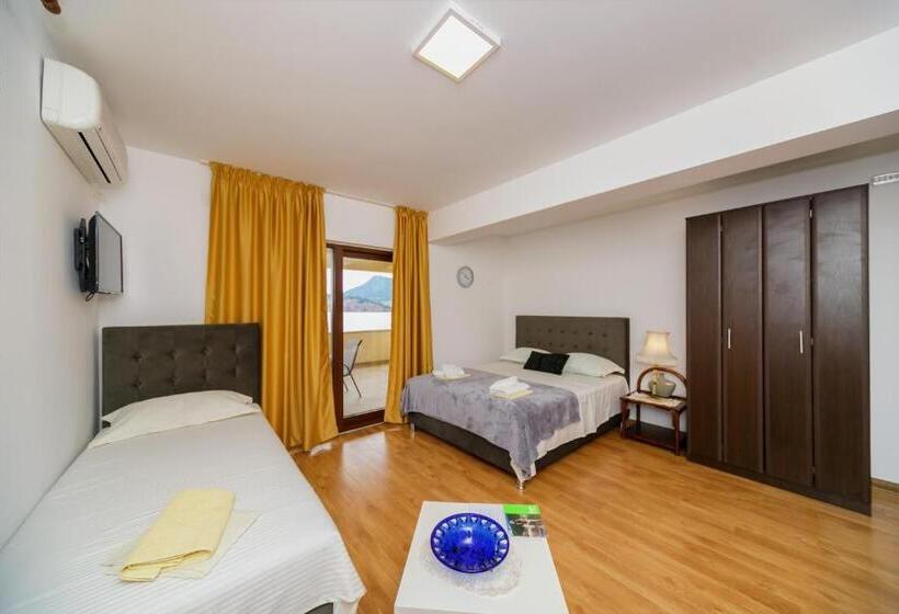 استودیوی سوپریور, Vila Fortuna